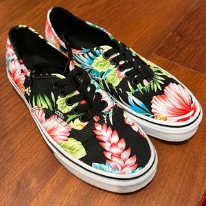 VANS Women’s Tropical Shoes Size 8